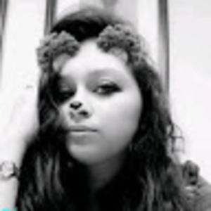 Meet your Posher, Claudia